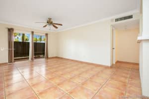 13716 Sw 90th Ave 15-6, Miami