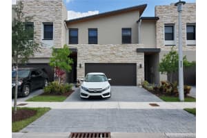 10552 Nw 81st Ter, Doral