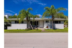 970 Ne 87th St, Miami