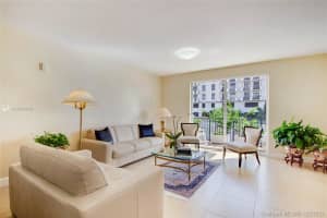 118 Zamora Ave 404, Coral Gables