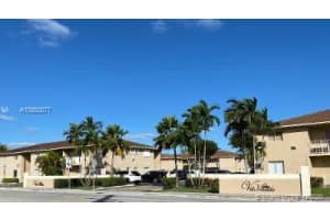3051 W 76th St D-203, Hialeah