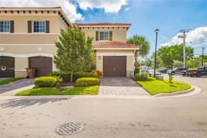 390 Se 1st Dr 390, Deerfield Beach