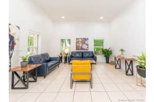 11350 Nw 61st St, Doral