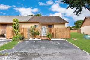 6743 Nw 192nd Ln, Hialeah