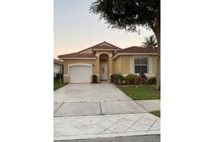 4972 Sw 151st Ave, Davie