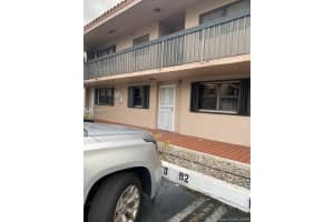 300 W Park Dr Apt 104-8, Miami