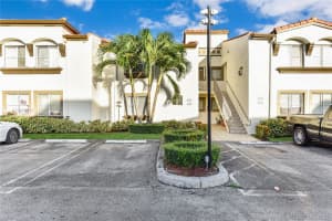 1129 Nw 125th Path 104, Miami