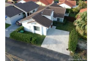 11377 Sw 74th St, Miami