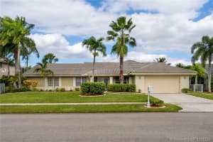 19461 Nw 8th St, Pembroke Pines
