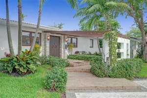 11425 N Bayshore Dr, North Miami