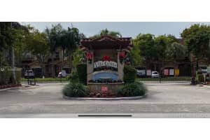 8913 Sw 108th Pl 8913, Miami