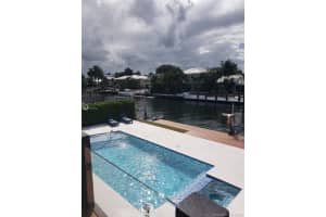 1942 Ne 119th Rd, North Miami