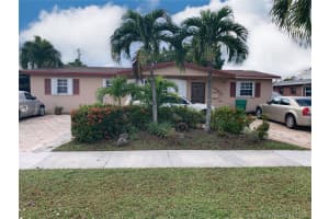 17940 Nw 77th Ct, Hialeah