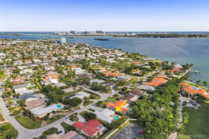 11530 N Bayshore Dr, North Miami