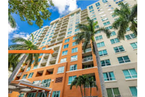 2000 N Bayshore Dr 608, Miami