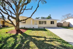 5071 Sw 94th Way, Cooper City