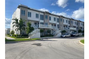 6310 Nw 103rd Pl 202, Miami