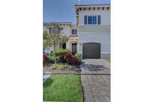 387 Se 1st Way 387, Deerfield Beach