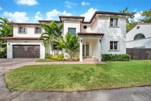 6602 Mimosa Ct, South Miami