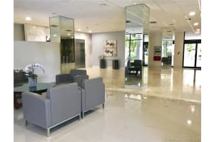 20100 W Country Club Dr Ph-02, Aventura