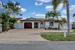 14248 Sw 100th Ln, Miami