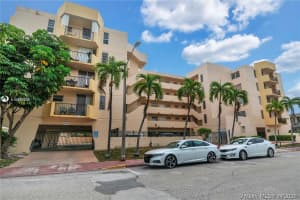 7921 Byron Ave 202, Miami Beach