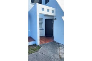 4864 Nw 97th Pl 277, Doral