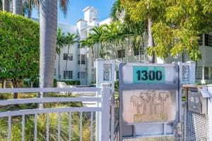 1300 Pennsylvania Ave 104, Miami Beach