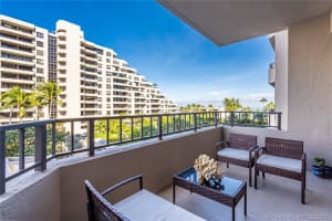 201 Crandon Blvd 428, Key Biscayne