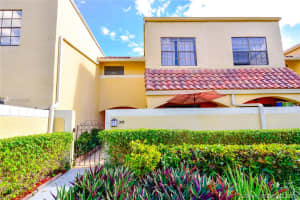 20941 Bay Ct 122-2, Aventura 20941 Bay Ct 122-2, Aventura