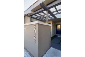 8062 Sw 86th Ter -, Miami 8062 Sw 86th Ter -, Miami