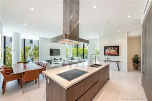 101 Sunrise Dr A-204, Key Biscayne