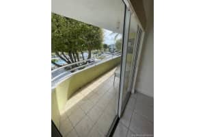 10795 Sw 108th Ave 304, Miami