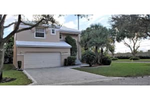 4776 Nw 114th Dr, Coral Springs