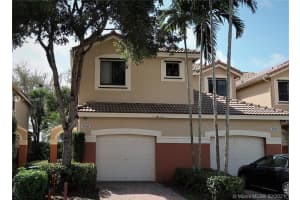3936 Mango Dr 3936, Weston