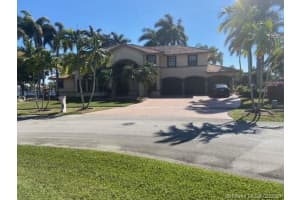 19410 Nw 4th Ct, Pembroke Pines
