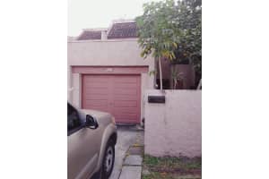 1718 Nw 57th Ter 14, Lauderhill
