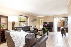 11329 Sw 109 Rd C, Miami