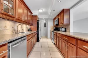 8408 Nw 8th St 8408, Miami 8408 Nw 8th St 8408, Miami