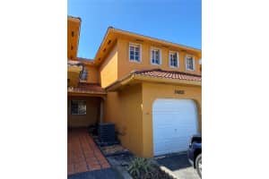 7482 Nw 177th Ter 7482, Hialeah