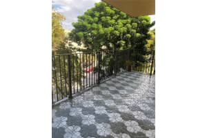 1990 W 56th St 1317, Hialeah 1990 W 56th St 1317, Hialeah