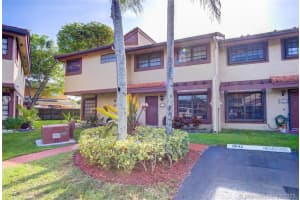 6042 Sw 133rd Pl, Miami