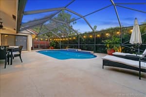 11600 Sw 10th Ct, Pembroke Pines