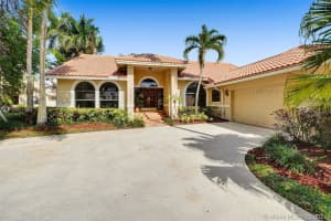 8122 Nw 53rd Ct, Coral Springs
