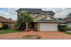 19041 Nw 78th Ave, Hialeah