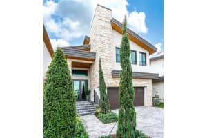 10262 Nw 76th Ter, Doral