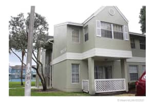 6760 Nw 175th Ln B-10, Hialeah
