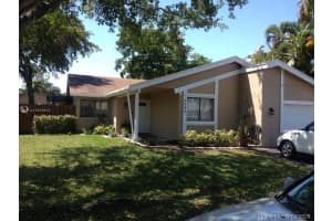 8948 Nw 9th Pl, Plantation