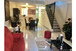 8010 Sw 152nd Ave 202, Miami