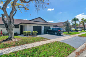 9044 Nw 60th St, Tamarac